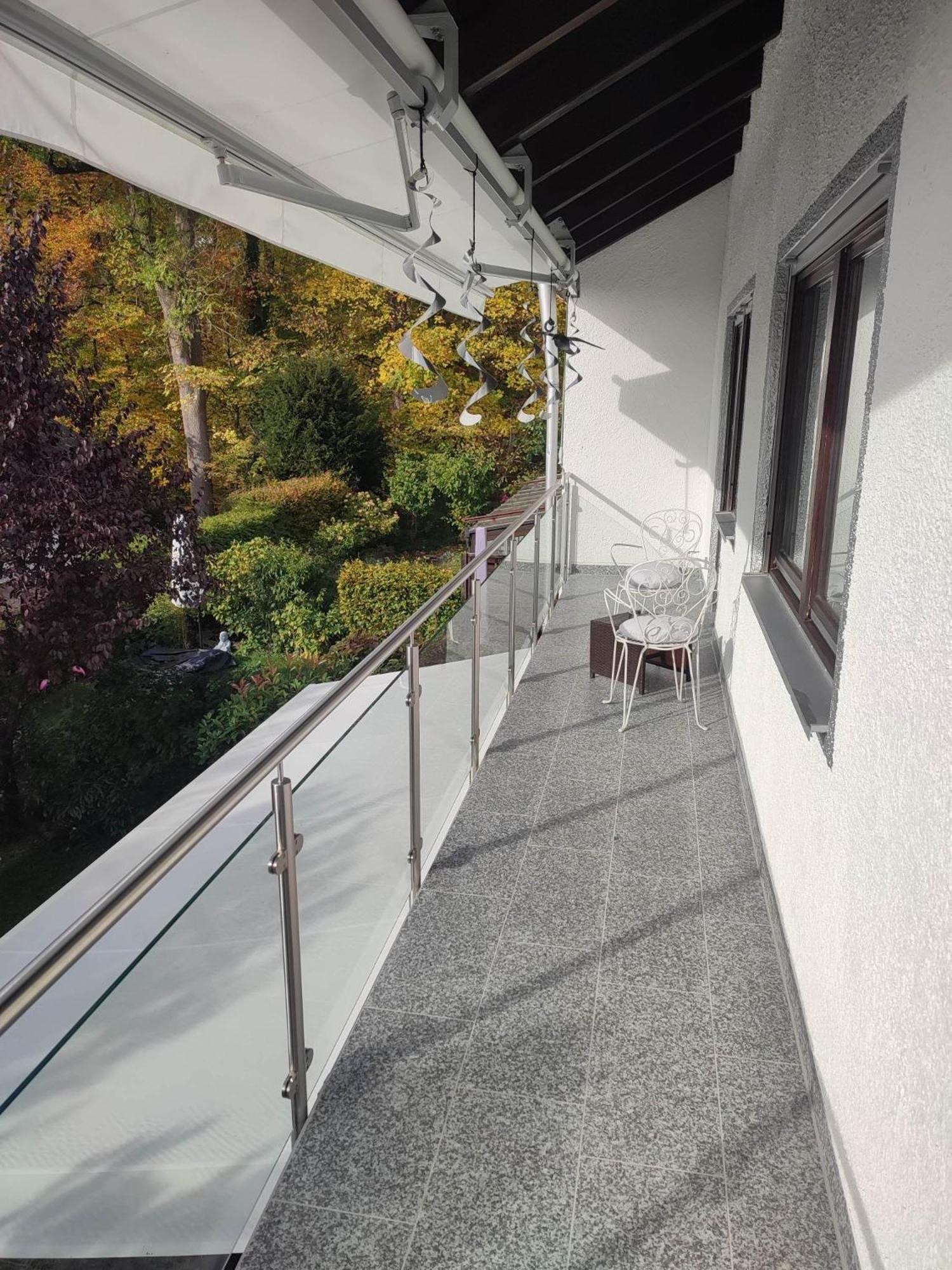 Elegant-Terraced-House-With-Bikes-Near-The-Lake-Children-At-Least-6-A-Old Starnberg Eksteriør billede