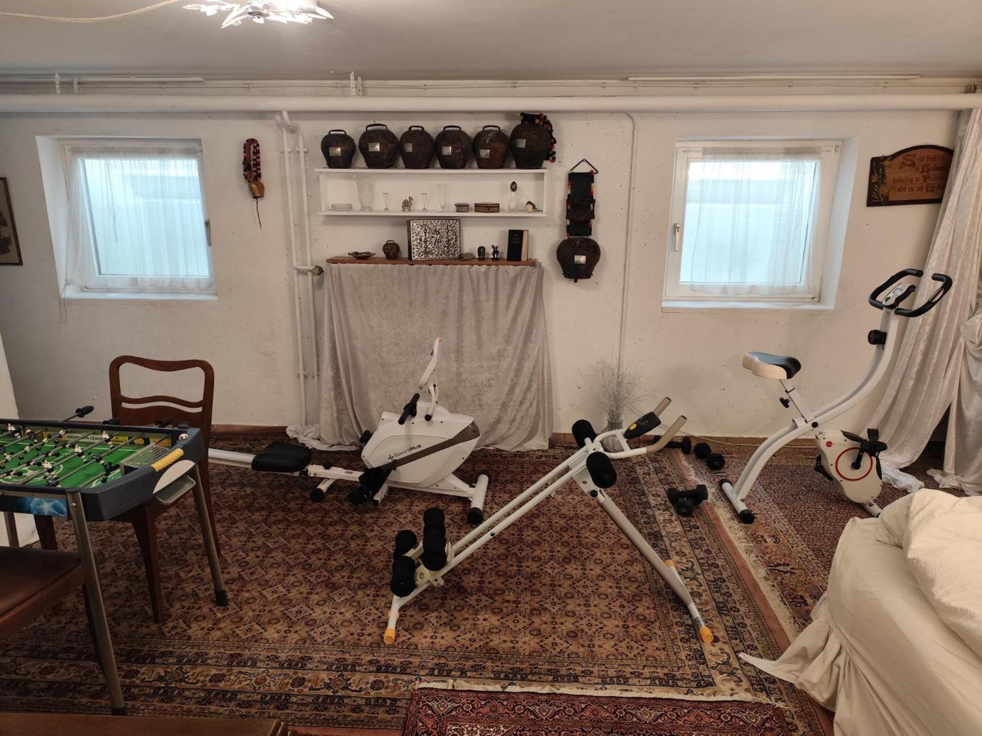 Elegant-Terraced-House-With-Bikes-Near-The-Lake-Children-At-Least-6-A-Old Starnberg Eksteriør billede